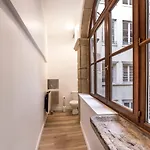 In | La Saphir Au Coeur De * Lione